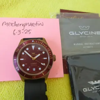 Glycine Combat SUB 39 Bronze Case Burgundy Dial