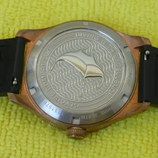 Glycine Combat SUB 39 Bronze Case Burgundy Dial