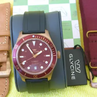 Glycine Combat SUB 39 Bronze Case Burgundy Dial