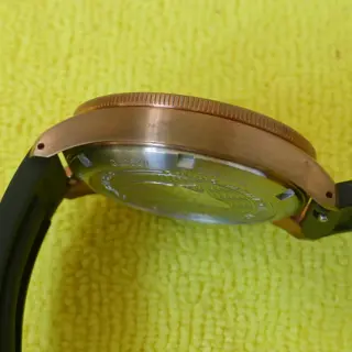 Glycine Combat SUB 39 Bronze Case Burgundy Dial