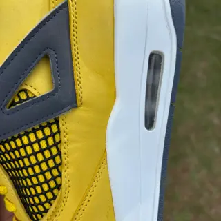 Jordan 4 lighting size 8.5 $100