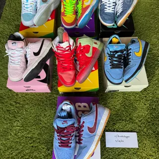 Nike SB Dunk Lows - Size 10