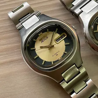 Pair of Vintage Seiko Actus – Ref. 7019-5010 – Automatic – 💲150 Shipped for both⛓️