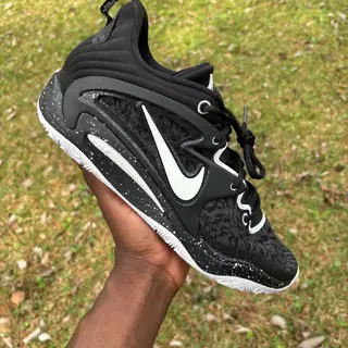 KD 15 Black White Speckled SZ 11 $50