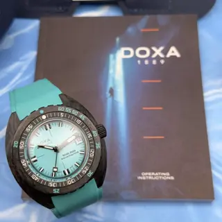 Doxa SUB 300 Carbon “Aqua Marine” – Forged Carbon Case