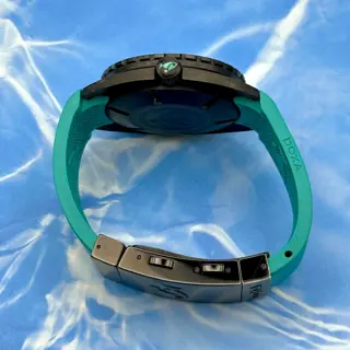Doxa SUB 300 Carbon “Aqua Marine” – Forged Carbon Case