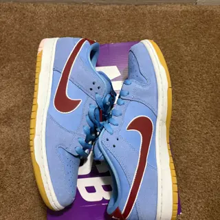 Nike SB Dunk lows Philadelphia Phillies SZ 9.5 used $250