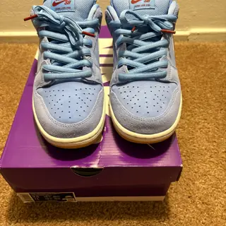 Nike SB Dunk lows Philadelphia Phillies SZ 9.5 used $250