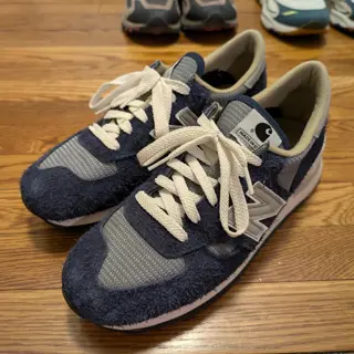 Some New Balances and a Saucony - Sizes 9 - 10
