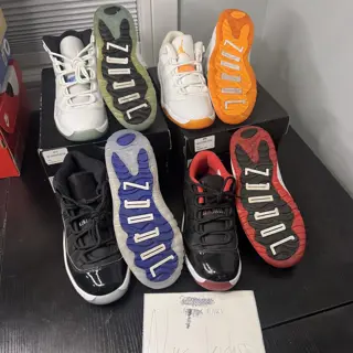 4 kids shoes Sz 2.5y $120 shipped