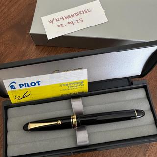 Pilot Custom 742 FA Nib & Hobonichi Drawer Pouch (Makino Collection: Desk Garden)