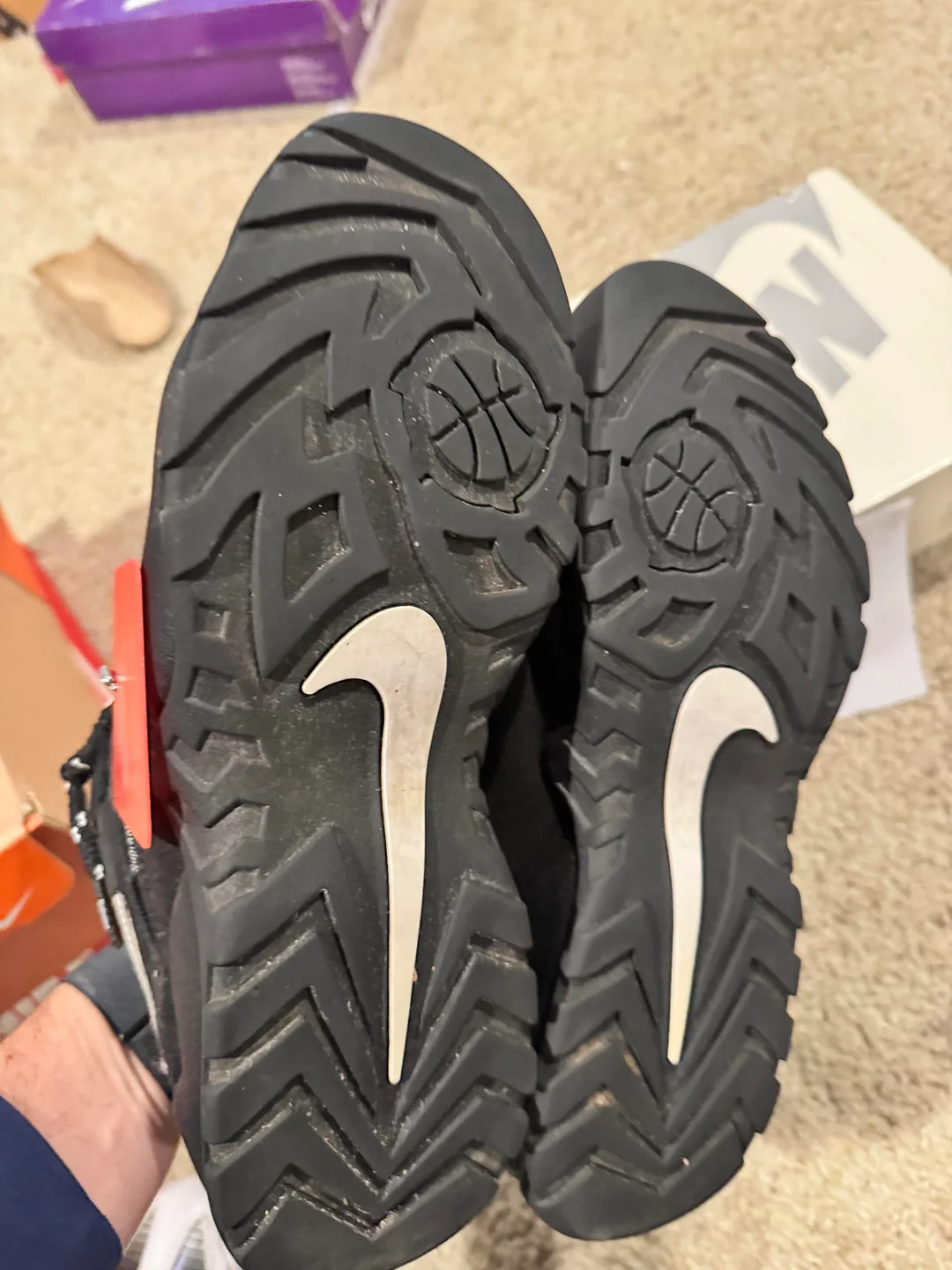 Nike SB Darwin Supreme Low size 11 $165 invoiced and shipped obo