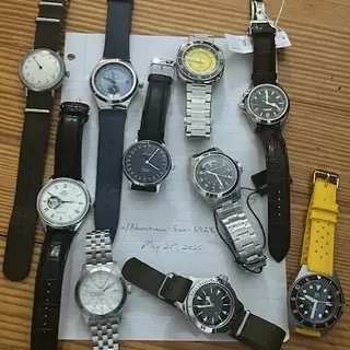 Red Star Solo.   Hand wind mechanical watch with single hand.  7982G-C
