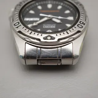 Vintage 1996 Seiko SKX001 7S26 Sharktooth Midsize Divers 200M Automatic Watch - $165