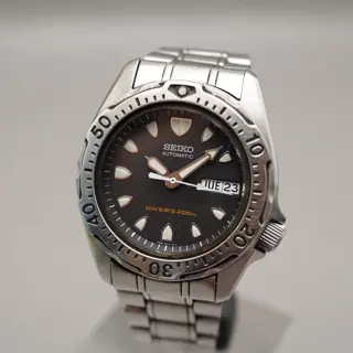 Vintage 1996 Seiko SKX001 7S26 Sharktooth Midsize Divers 200M Automatic Watch - $165