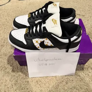 size 10.5 Nike SB Supreme Black Star. Worn once, OG all: $300 + shipping/invoice