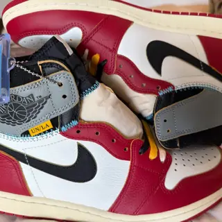 Union Chicago’s size 10 $360
