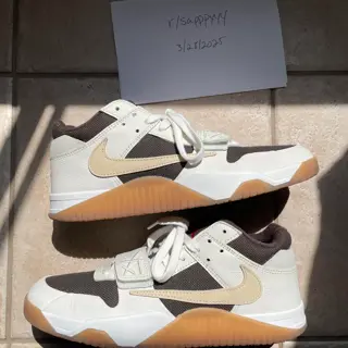 Travis, Kith, Sacai Yachty size 10-10.5