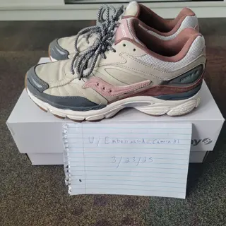 Saucony Progrid Omni 9 Size 8.5