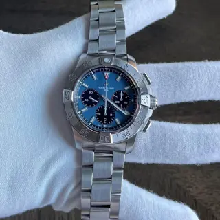 MINT Breitling Avenger B01 Chronograph AB0147 44mm UNDER WARRANTY Tiffany dial😍😍