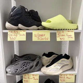 getting rid of the last of my Yeezys | Check pic for prices etc.