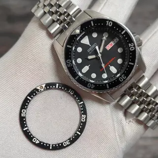 Seiko Divers SKX013 with Original Insert