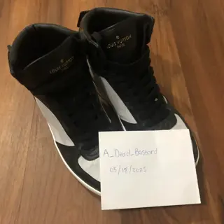 Louis Vuitton Monogram Rivoli SZ 8 NEW [$710]