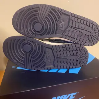 New AJ 1 Low Obsidian 9.5m