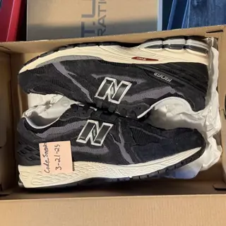 DS NB 1906D protection Pack size 11.5 $160 Shipped