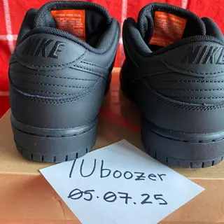DS Nike SB Dunk Orange Label Triple Black Sz. 9.5