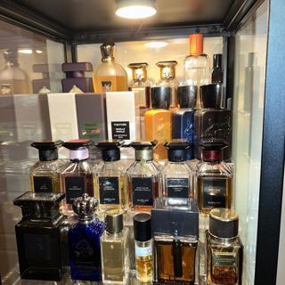 LOW PRICES! 100% CUSTOMER SATISFACTION & 300 SALES! Aaron Terence Hughes, Boadicea the Victorious, Bond No. 9, Bvlgari, Chanel, Creed, Guerlain, Hermes, Kilian, Le Labo, Louis Vuitton, MFK, PDM, Roja Dove, Sospiro, Tom Ford, Xerjoff, YSL, etc. 2 ml and 5 ml decants (Decant)