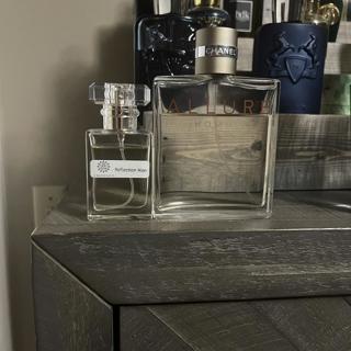 Chanel, ADG, + more 3.4oz (bottle)