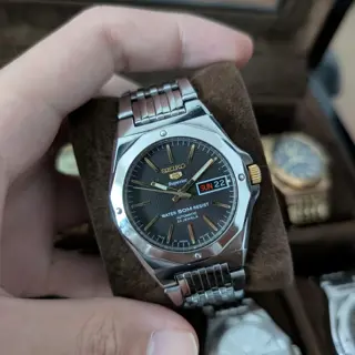 Seiko 5 Superior SNZ334