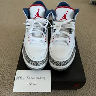 Jordan 3 True Blue Size 11 $260 shipped + invoice fee