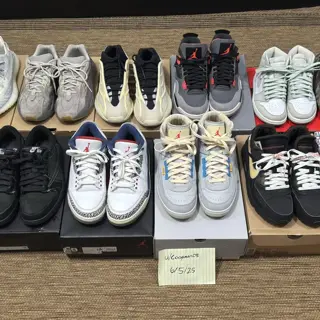 Travis Scott AJ1 Low Phantom, AMM 4s, Off-White AM90s, Yeezys, Jordan 4s, more - Most are Size 9