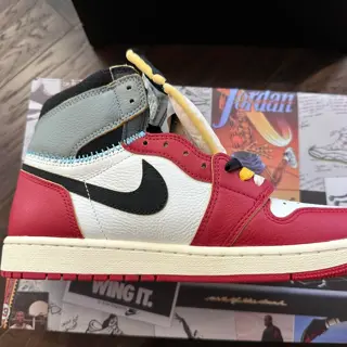 DS Union LA x Jordan 1 Chicago 9.5M - $325 shipped