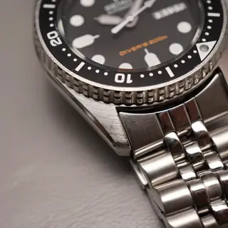 Seiko SKX013 7S26 Black Dial Divers 200M Automatic Watch Original Condition - $275