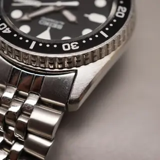 Seiko SKX013 7S26 Black Dial Divers 200M Automatic Watch Original Condition - $275