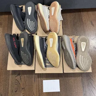 yeezy 350’s Sz 8.5-9 $100-$150