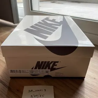 DS AJ1 X TS Low ‘Medium Olive’ 10.5 - $540 shipped