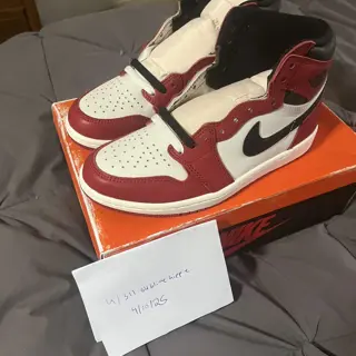 DS Jordan 1 Lost and Found sz 7m $250