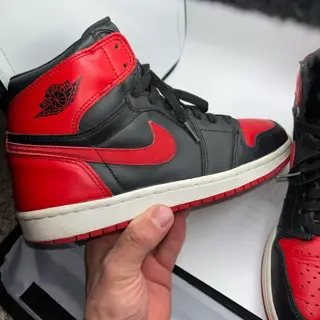 2001 Bred 1’s No. 03232 of 05134. Size 8 OG All minus keychain. $650 shipped, best offer takes em…