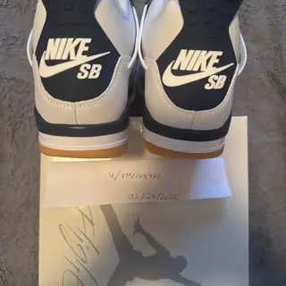 DS Nike SB x Air Jordan 4 Retro SP “Navy” $450 PayPal shipping