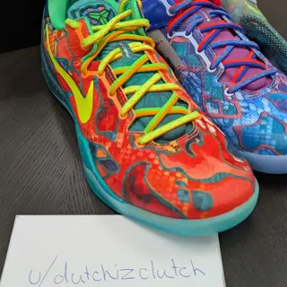 DS Kobe VIII What the Kobe SZ11 - 320 shipped