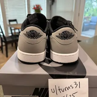 Jordan 1 Low OG Shadow sz 11  $75