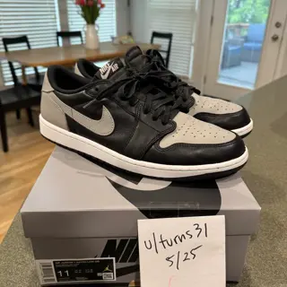 Jordan 1 Low OG Shadow sz 11  $75