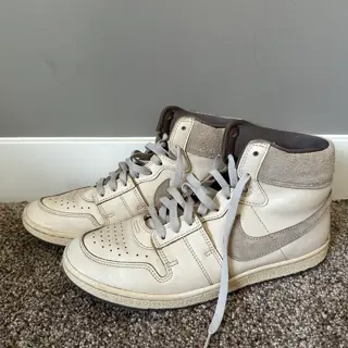 Off-White, Jordan, Patta, Nike, Market Studios -- ALL SIZE 10