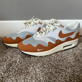 Off-White, Jordan, Patta, Nike, Market Studios -- ALL SIZE 10