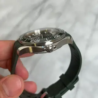 Omega Seamaster 300m “Seaweed” Green (Like-New)