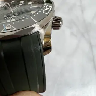 Omega Seamaster 300m “Seaweed” Green (Like-New)